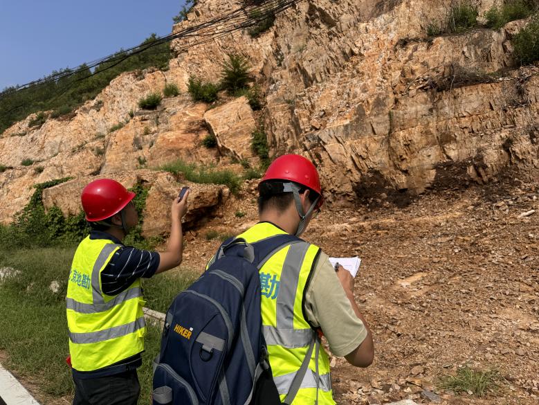 北京规自委平谷分局：开展雨前地灾隐患点排查 消除道路潜在威胁