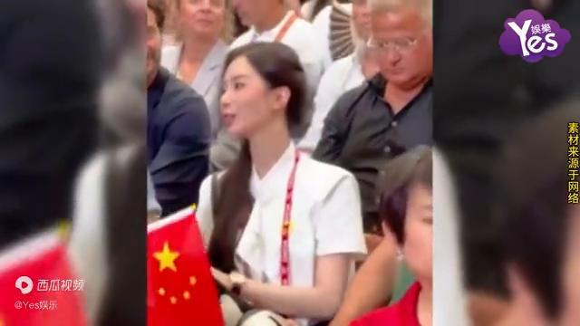 刘诗诗同框妮可基德曼 中国元素穿搭美得很轻松 海棠团扇传文化韵