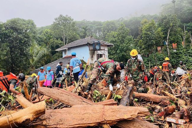 印度喀拉拉邦山体滑坡已致373人死亡 瓦亚纳德灾情严峻